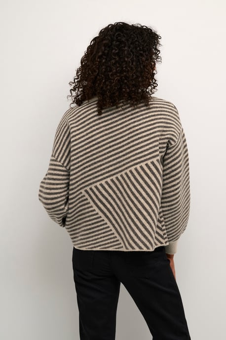 KAverana Knit Pullover Boxy fit - Image 3