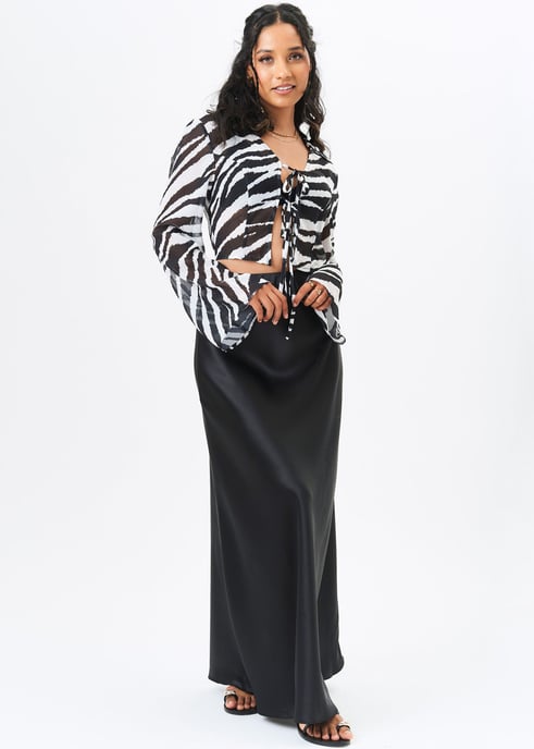 Monochroom chiffon strandshirt - Image 1