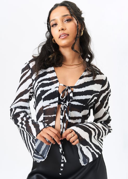 Monochroom chiffon strandshirt - Image 3