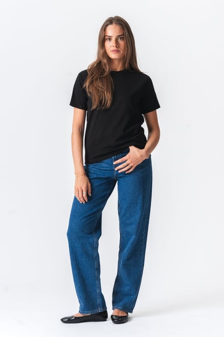 Leah Loose T-shirt - Black - Image 2
