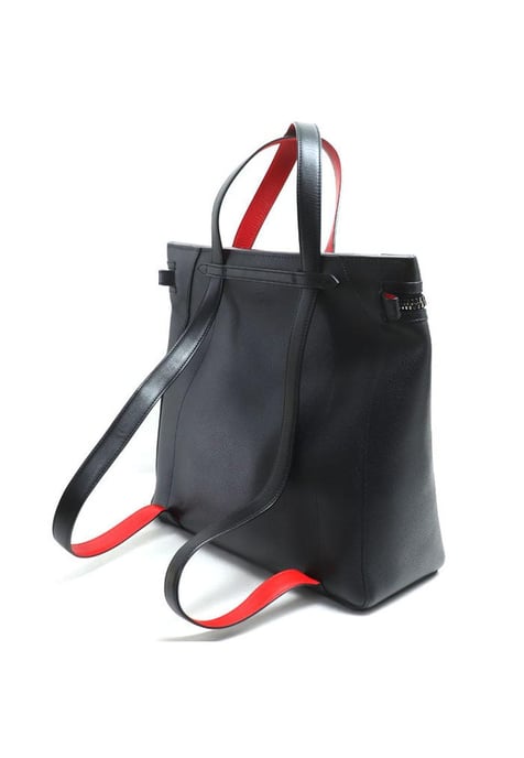 Pre-owned Elegant Leather Tote Bag with Secure Zip Closure - Image 2