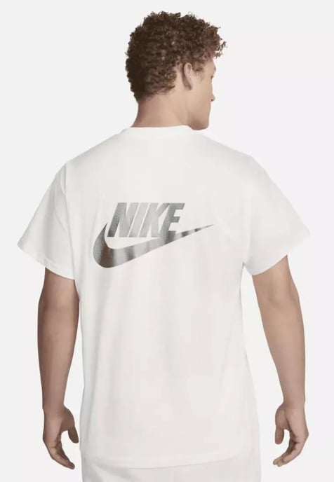 Nike Sportswear Standard Issue T Shirt in White - Image 2