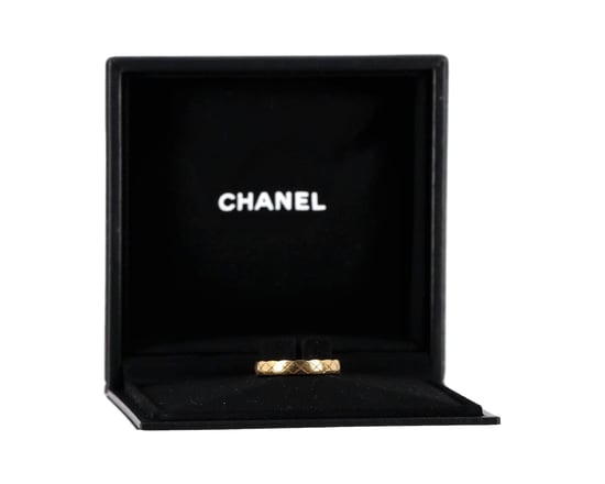 Chanel Mini Coco Crush Ring in 18k Gold Metal - Image 3