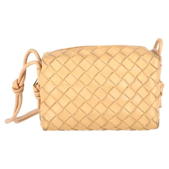 Bottega Veneta Mini Intrecciato Loop Camera Crossbody-väska i gult lammskinnsläder - Image 3