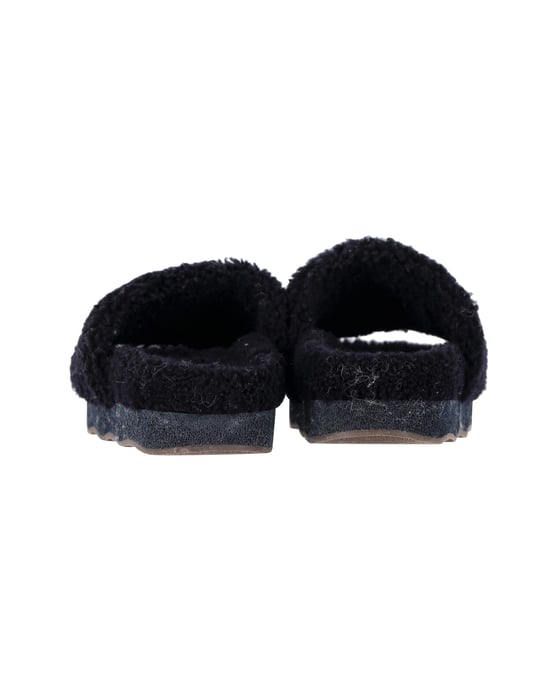 Chloe Wavy Slides in Black Shearling and Leather - Image 3