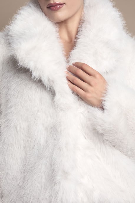 Occasion Short Faux Fur Coat - Image 5