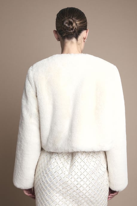 Occasion Short Edge To Edge Fur Coat - Image 3