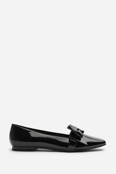 Wheres That From Womens 'Keely' Girl's School Classic Bow Ballerina Shoes - Image 2