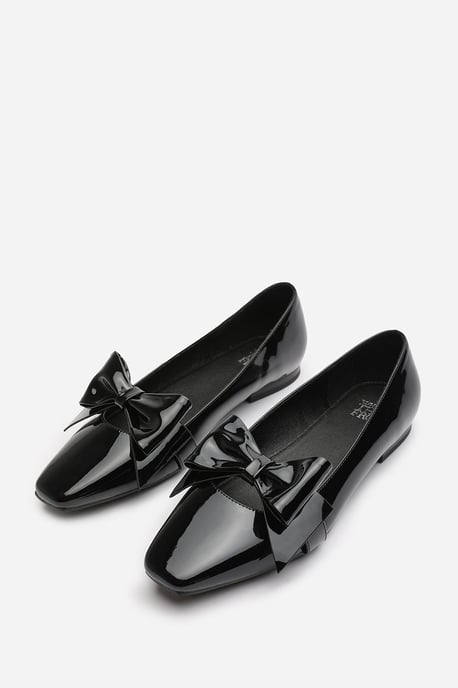 Wheres That From Womens 'Keely' Girl's School Classic Bow Ballerina Shoes - Image 3