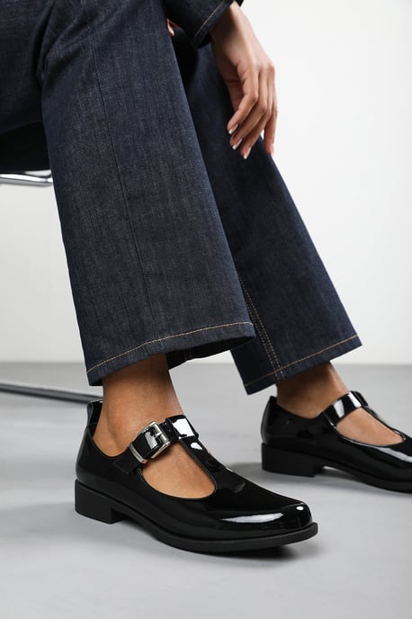 Wheres That From Womens 'Tahlia' Girl's School T-Bar Buckle Mary Jane Shoes - Image 5