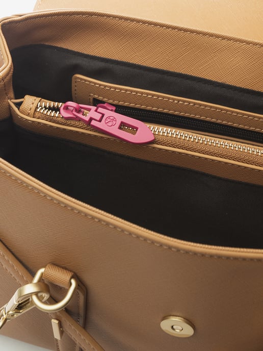 Secret Pon Pon Handbag Women - Image 4