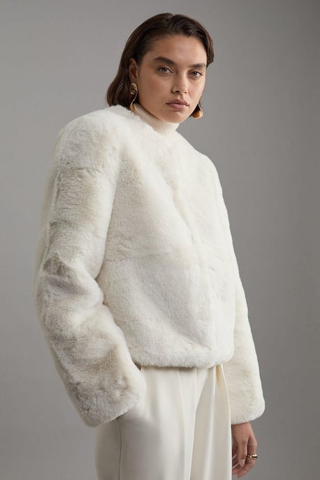 Collarless Faux Fur Jacket - Image 5