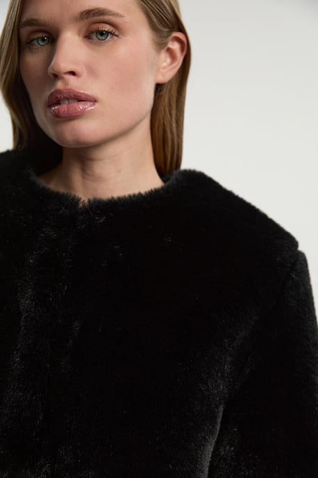 Collarless Faux Fur Jacket - Image 3