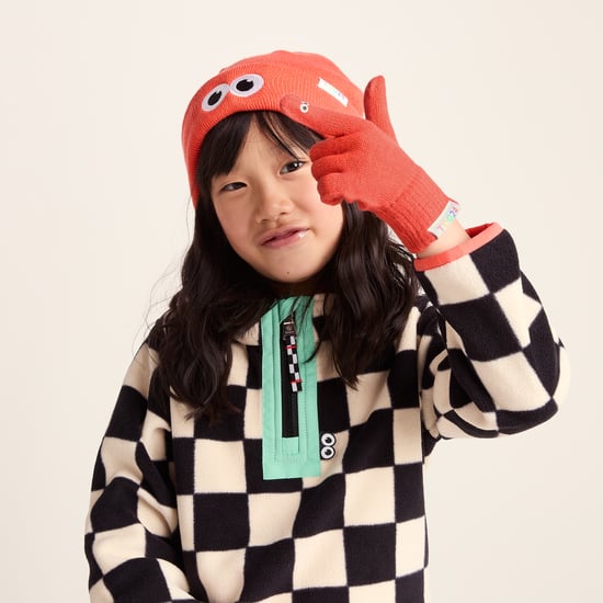Soay Kids Shaun the Sheep Knit Gloves Satsuma Orange - Image 3