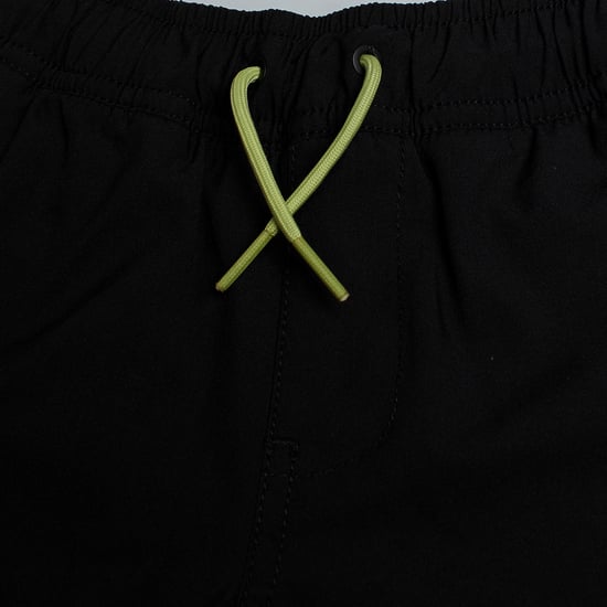 540876 Stretchiga shorts för pojkar - Image 4