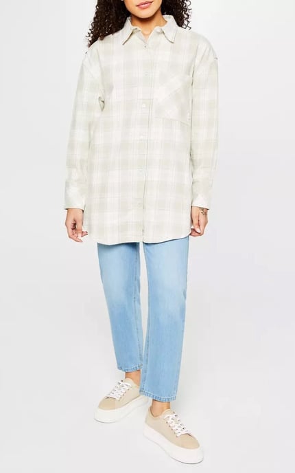 High Rise Mom Jeans - Image 1