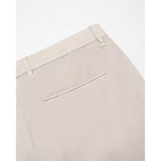 Campbell Heddle short - Image 6