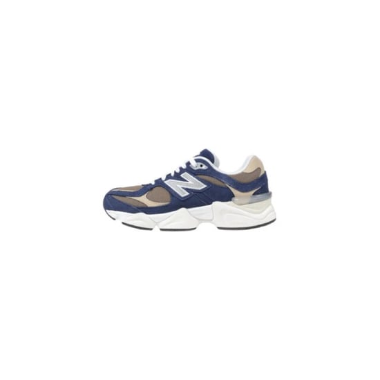New Balance Women sneakers - Image 2