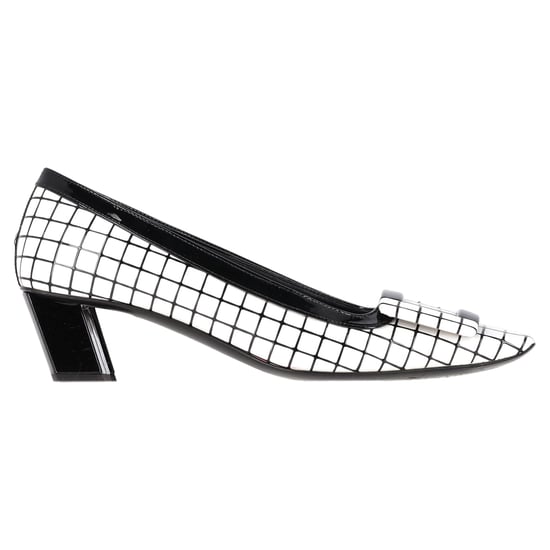 Roger Vivier Belle Vivier Graphic Grid Pumps in Wit Leer - Image 1