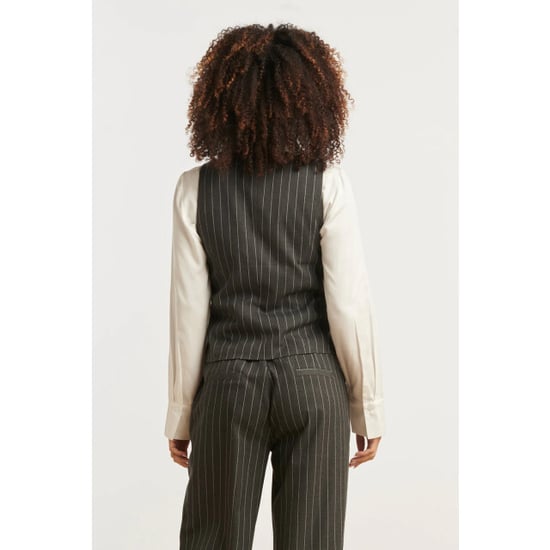 Smashed Lemon Modieus en getailleerd grijs en wit pinstriped gilet | - Image 2
