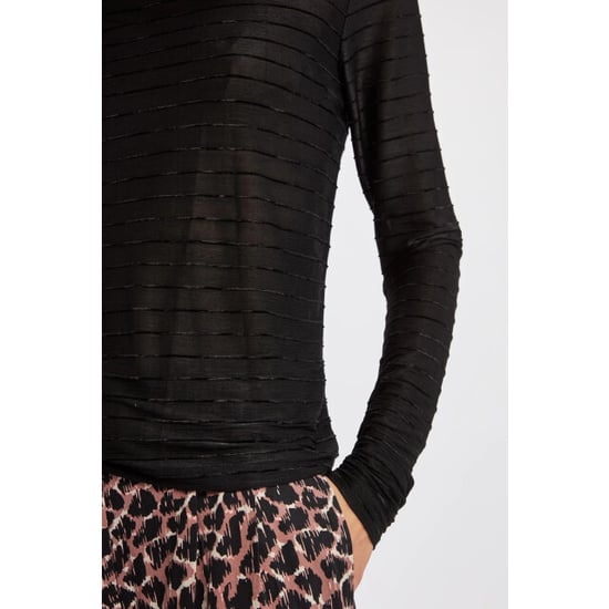 Nümph Nuwinny blouse 703840 0000 caviar - Image 5