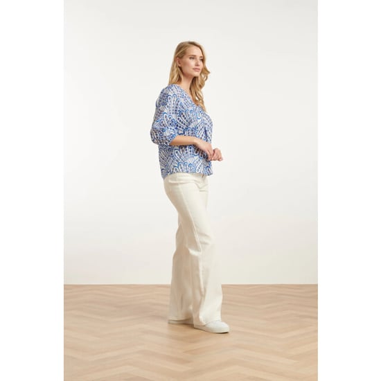 Smashed Lemon 25136 broderie anglaise top met v-hals en 3/4 mouwen – | - Image 2