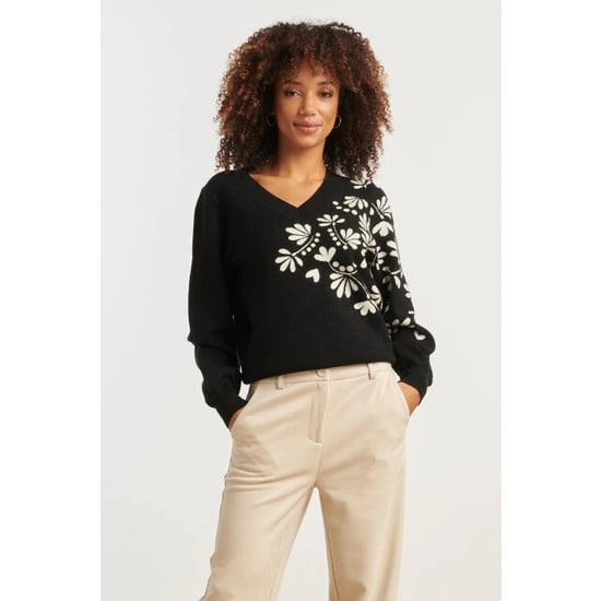 Smashed Lemon Zwart en offwhite bloemenprint met v-hals gebreide top | - Image 1