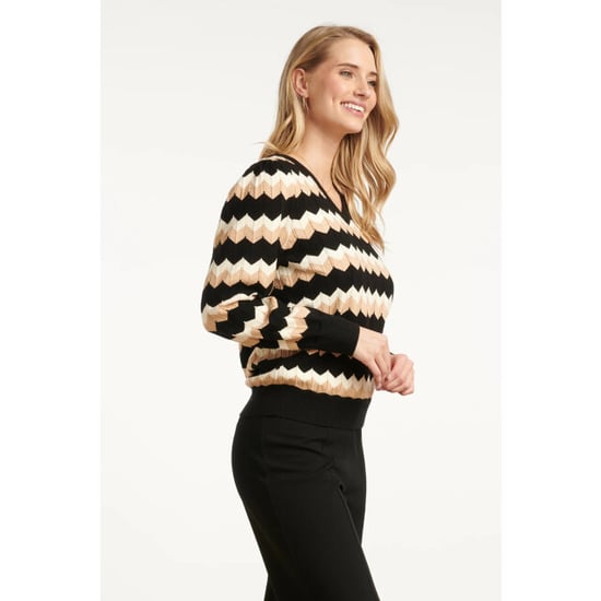 Smashed Lemon Zwart en zand zigzag gebreide dames top met v-hals | - Image 5