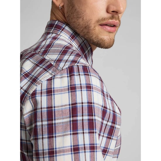 Lee Button down velvet beet - Image 2