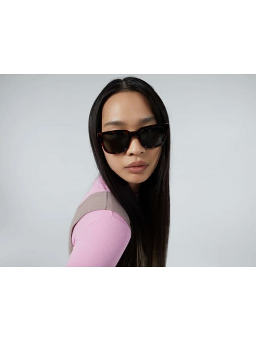 Komono Bobby havana sunglasses - Image 4