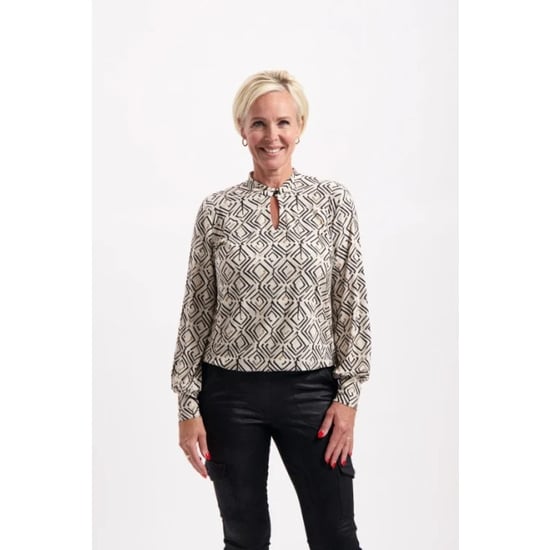 Helena Hart 7470 top just print gio sand - Image 4