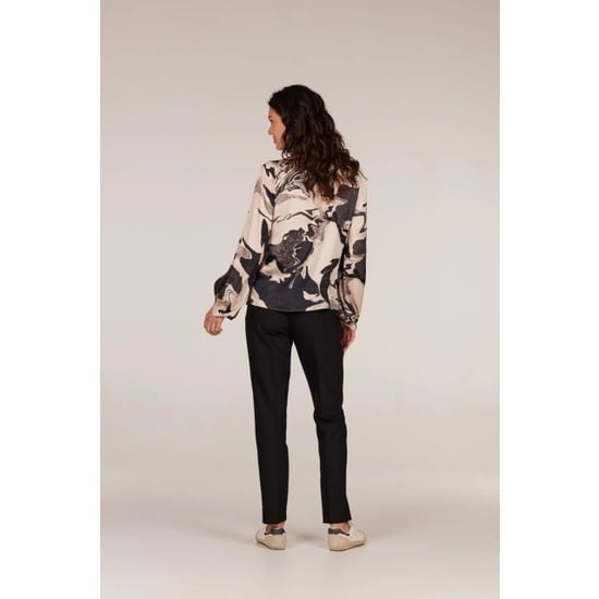 Jansen Amsterdam Carola w24 blouse wgp771 000131 sand/black - Image 5