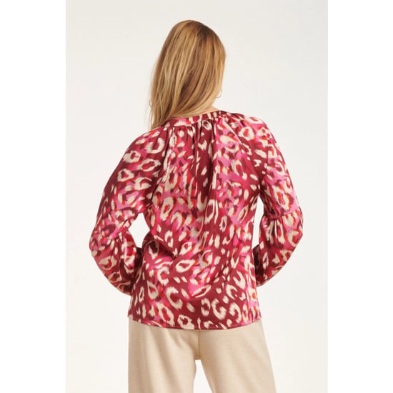 Smashed Lemon 24504 fuchsia cheetah print satijnen blouse | - Image 6