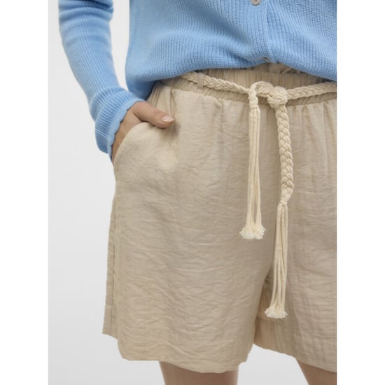 Vero Moda Vmheaven hw belt shorts wvn ga beige - Image 3