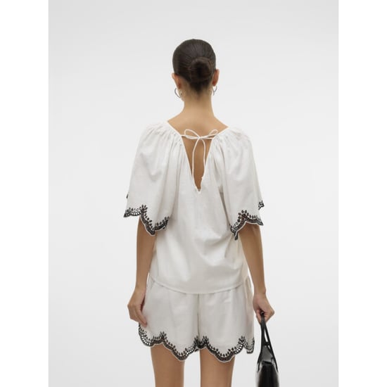 Vero Moda Vmdiana 24 v-neck top wvn btq off-white - Image 3
