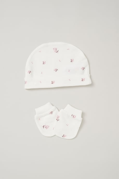 Cotton 5-Piece Baby Gift Set - Image 5