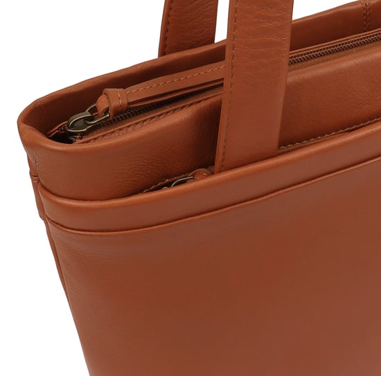 Kaija Leather Shoulder Bag in Brown - Image 3