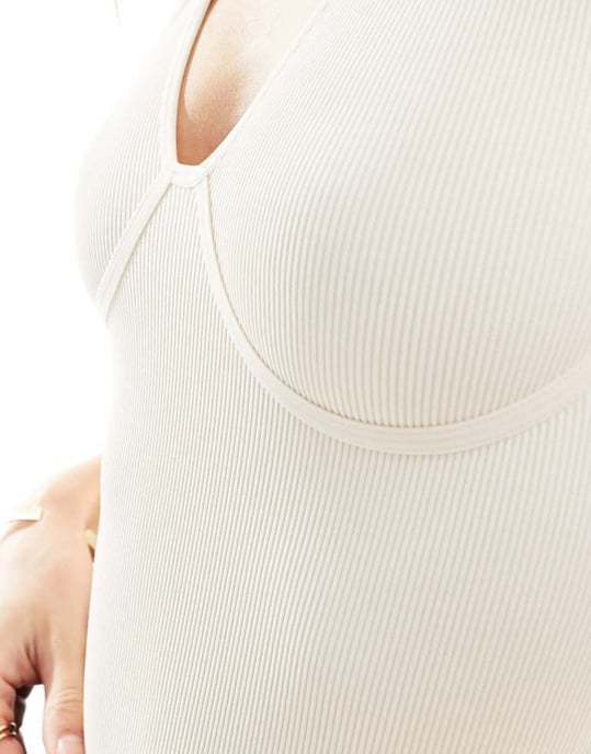 ASOS DESIGN seamless sculpting short sleeve bodysuit with binding detail in cream - Image 4