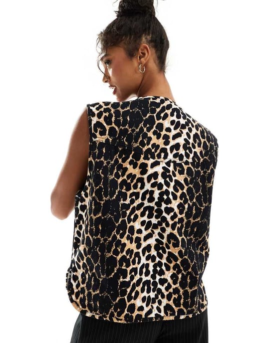 ASOS DESIGN tie front vest in leopard print - Image 4