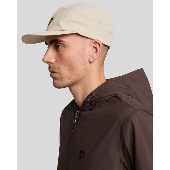 Herenjas Lyle And Scott Tonal Eagle Hooded Bomber Jacket in Groen - Image 4