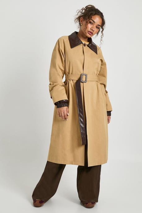 Belted Trench Coat with Contrast Faux Leather Collar - Image 3