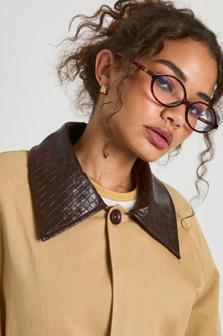 Belted Trench Coat with Contrast Faux Leather Collar - Image 5