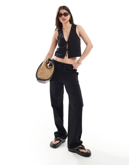 Iisla & Bird double tie beach waistcoat co-ord in black - Image 2