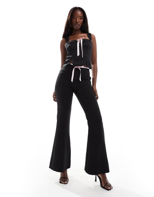 Kaiia exclusive square neck bow detail split front top co-ord in black - Image 2