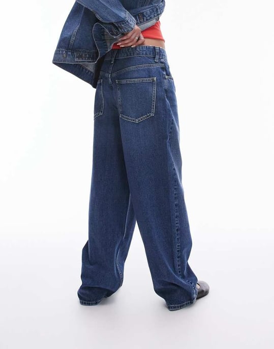 Topshop Gilmore boyfriend low slung jean in rich blue - Image 2