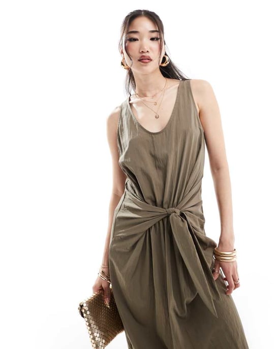 ASOS DESIGN scoop neck tie front midi dress in khaki - Image 4