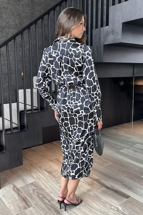 Black And White Giraffe Print Side Tie Waist Wrap Midi Dress - Image 4