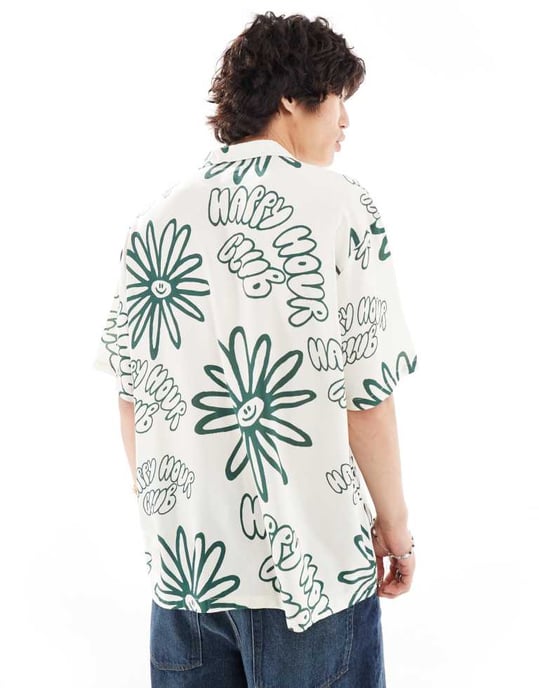 Dr Denim Madi short sleeve relaxed fit summer shirt in green resort print ecru - Image 4