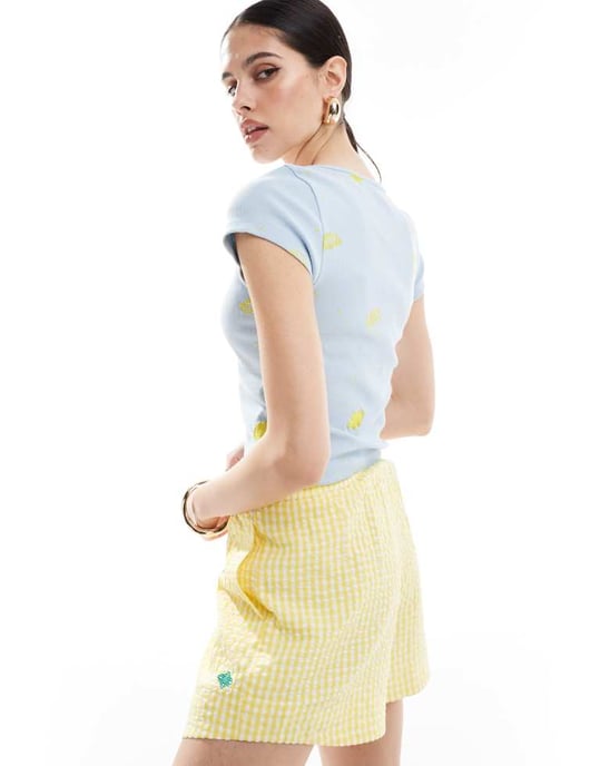 ASOS DESIGN scoop neck baby t-shirt with lemon embroidery in light blue - Image 3