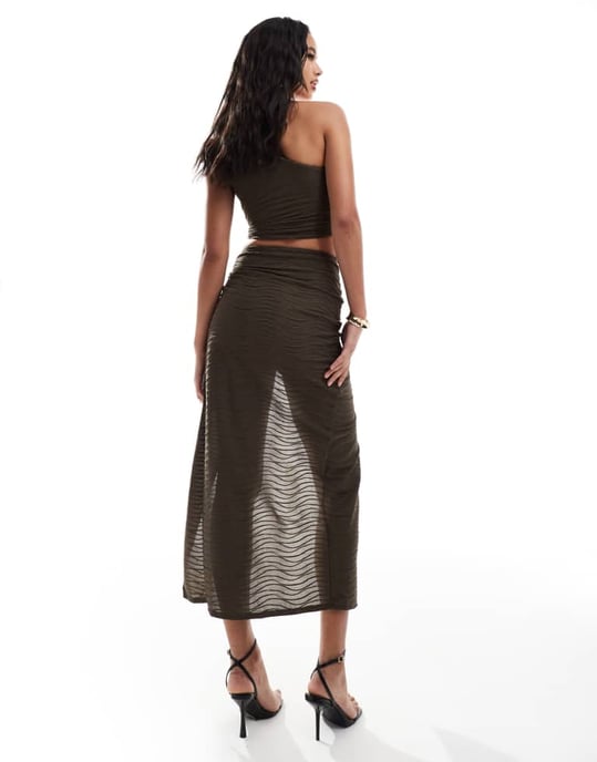 ASOS DESIGN co-ord ripple texture maxi skirt in brown - Image 4